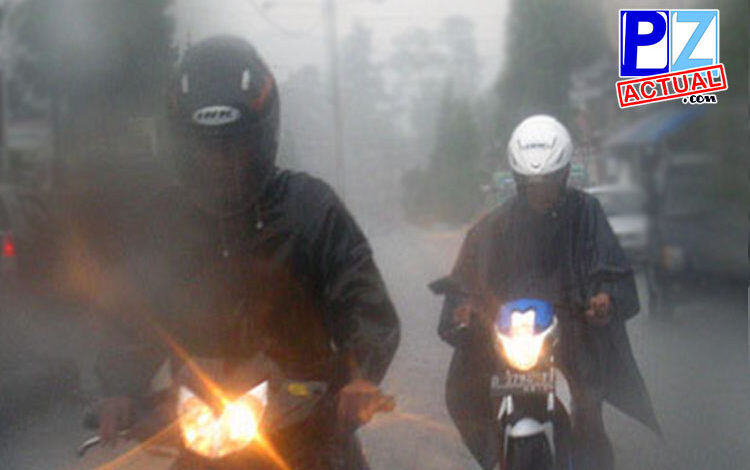 moto lluvia02