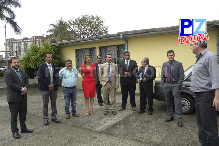Reunión de diputados con alcalde de Coto Brus.