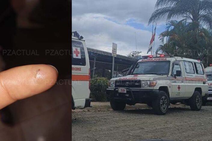 Imagen muestra ambulancias de cruz roja y dedo con un pequeño gusano