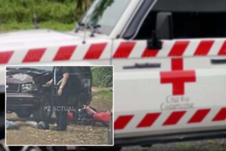 Imagen muestra ambulancia y escena de accidente camino al Roble