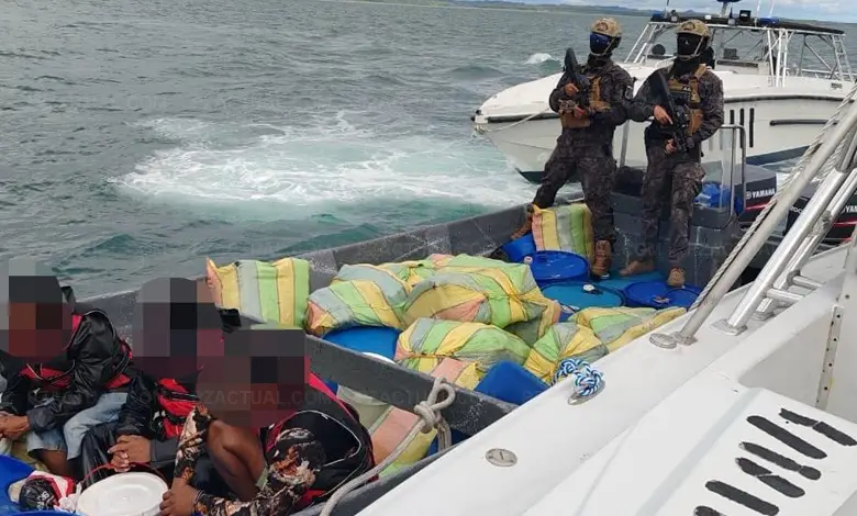 IMAGEN MUESTRA LANCHA INCAUTADA