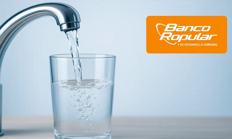 IMAGEN MUESTRA VASO CON AGUA Y LOGO DEL BANCO POPULAR